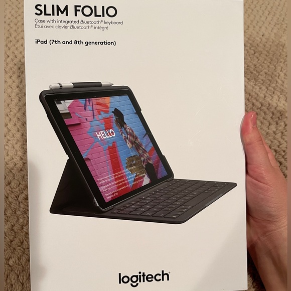 Slimfolio from Logitech keyboard and case for iPad - Picture 1 of 5